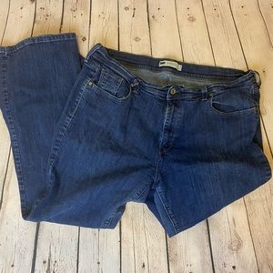 *DEAL 2 FOR $20* Levi’s 515 Bootcut Size 18M